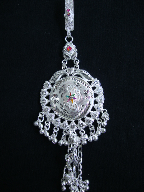 Krittika Key Ring - Gahenaz Silver: Timeless Elegance in Handcrafted  Jewellery